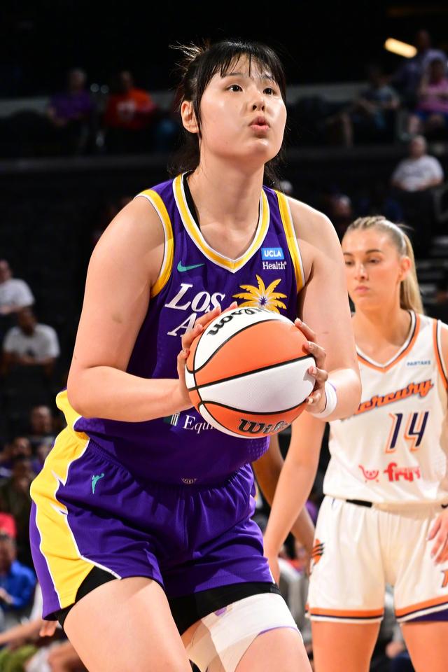 好博体育-李月汝战旧主砍两双4记三分创WNBA生涯新高(李月汝重返wnba)